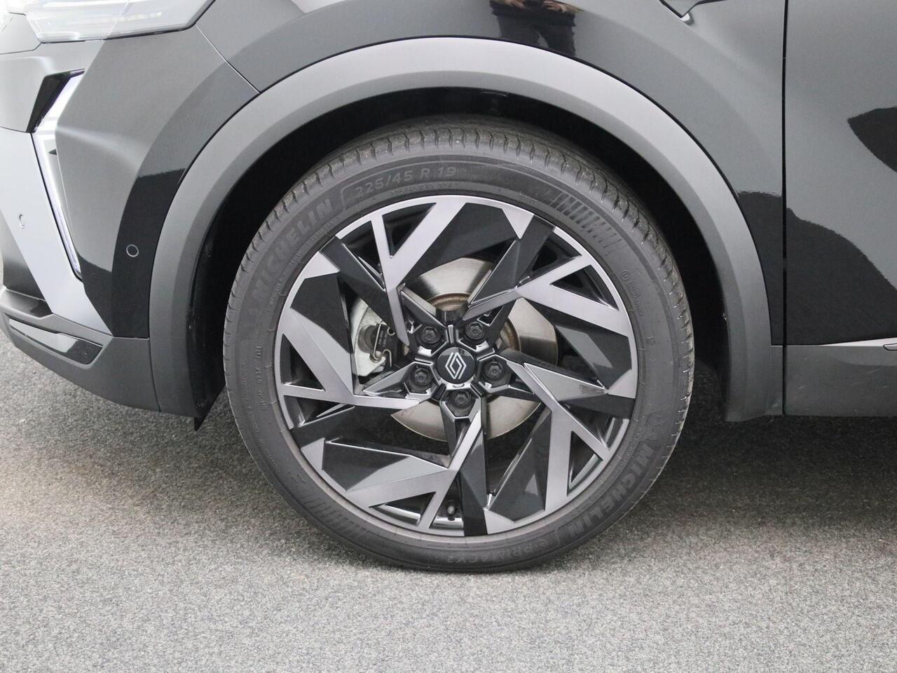 Renault CAPTUR 1.6 E-Tech Full Hybrid 145 esprit Alpine | Apple Carplay & Android Auto | Lichtmetalen velgen 19 | Navigatiesysteem | Electronic Climate Controle