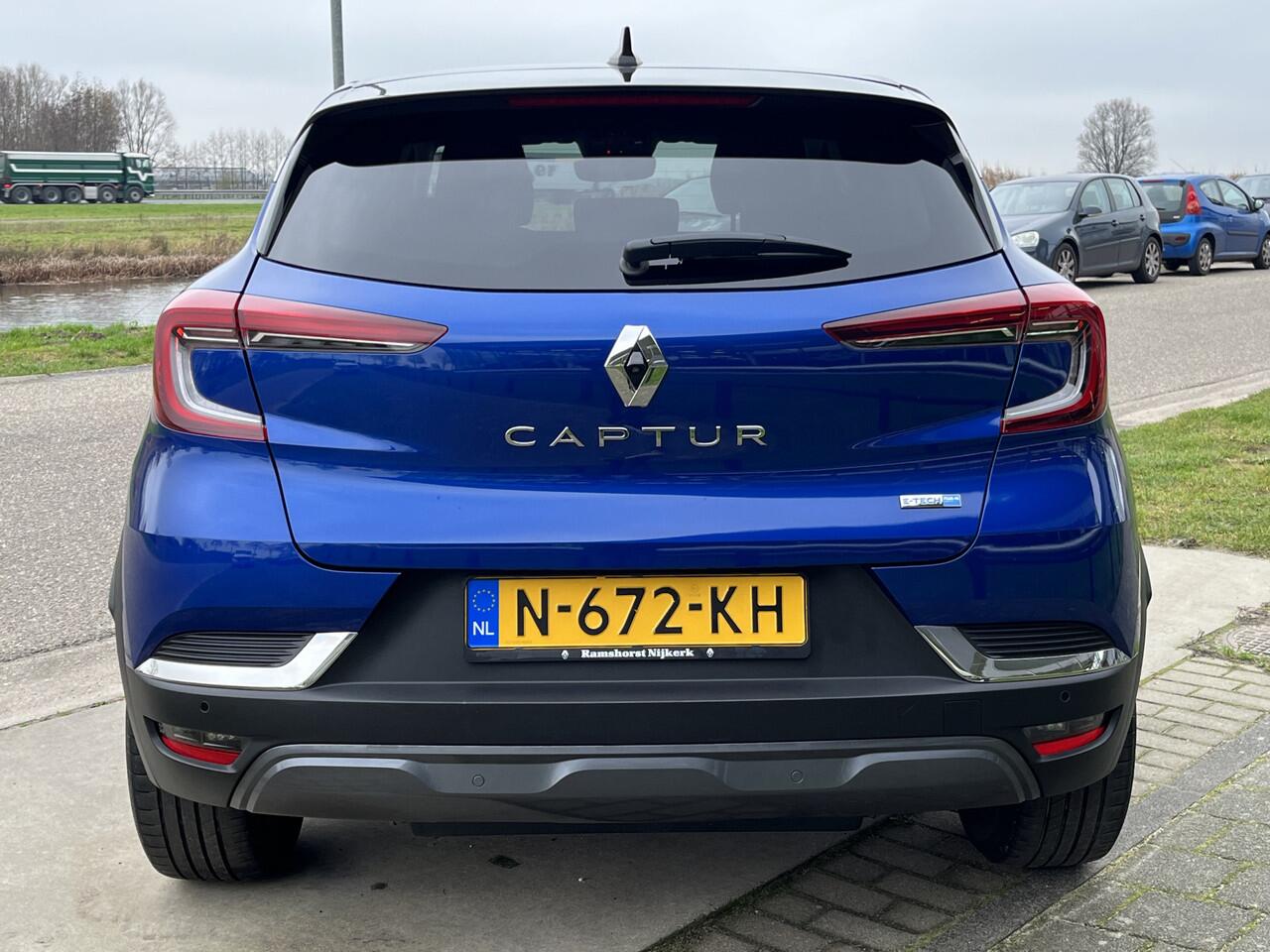 Renault CAPTUR 1.6 E-Tech Plug-in Hybrid 160PK Initiale Paris / Camera / Bose / Elek Stoelver. / Stoelverw. / Applecarplay - Androidauto /
