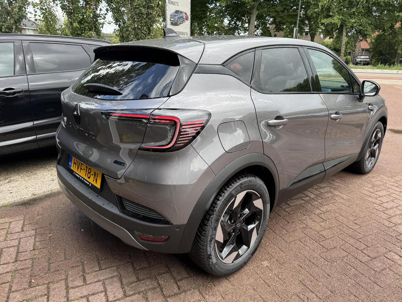 Renault CAPTUR 1.6 E-Tech 145 esprit Alpine+Pack Light&Sound!!