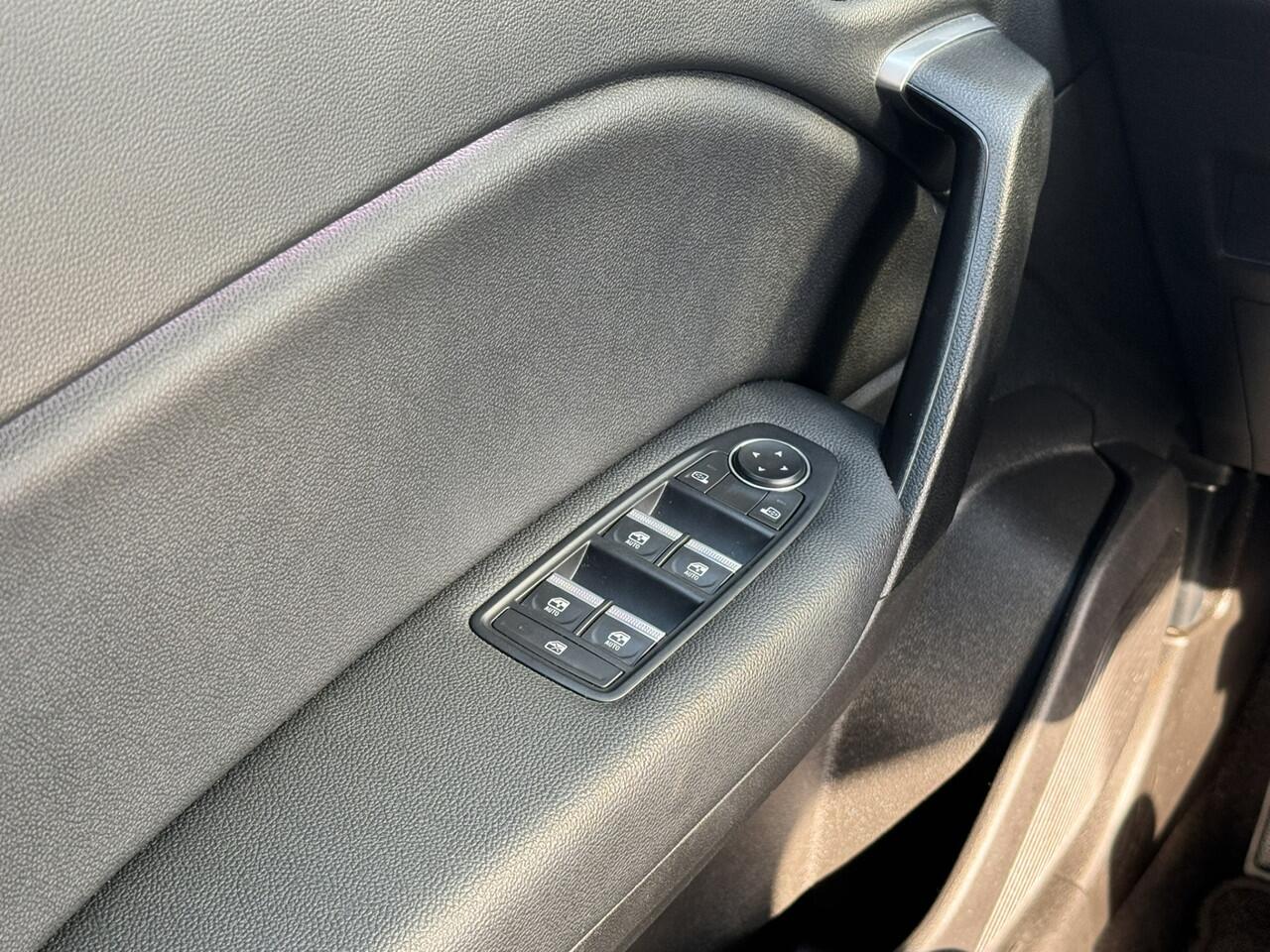 Renault CAPTUR 1.6 E-Tech plug-in hybrid 160 techno | Automaat | Carplay | camera | PDC | Navigatie | LMV 18''