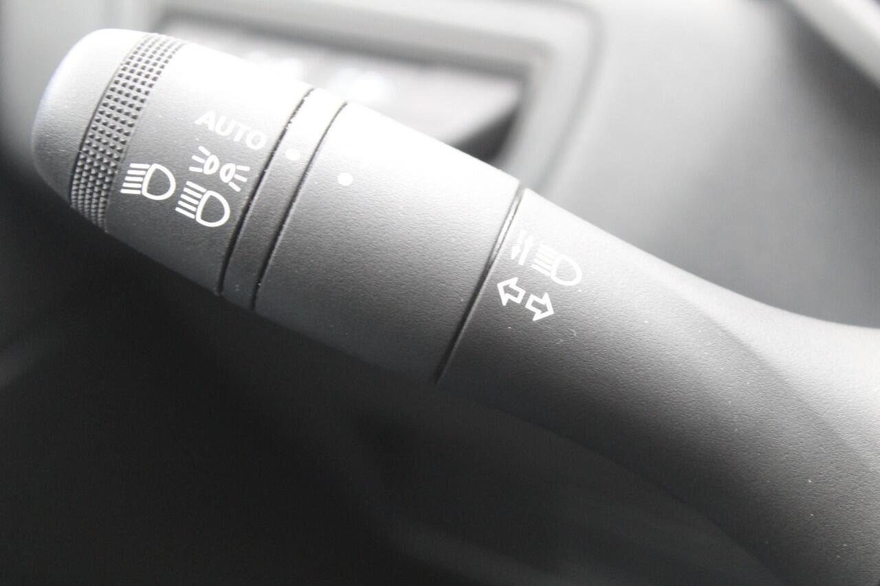 Renault CAPTUR 1.0 TCe 90 Evolution Bi-Tone Virtual cockpit l Key-less l LED l PDC l Camera l AppleCarPlay/AndroidAuto VDL auto