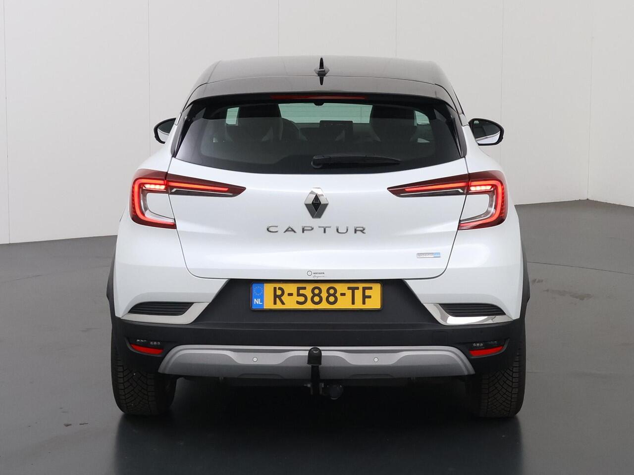Renault CAPTUR 1.6 E-Tech Plug-in Hybrid 160 Intens | Trekhaak | Navigatie | Parkeercamera | Climate Control | Keyless Entry/Go | Apple Carplay/Android Auto |