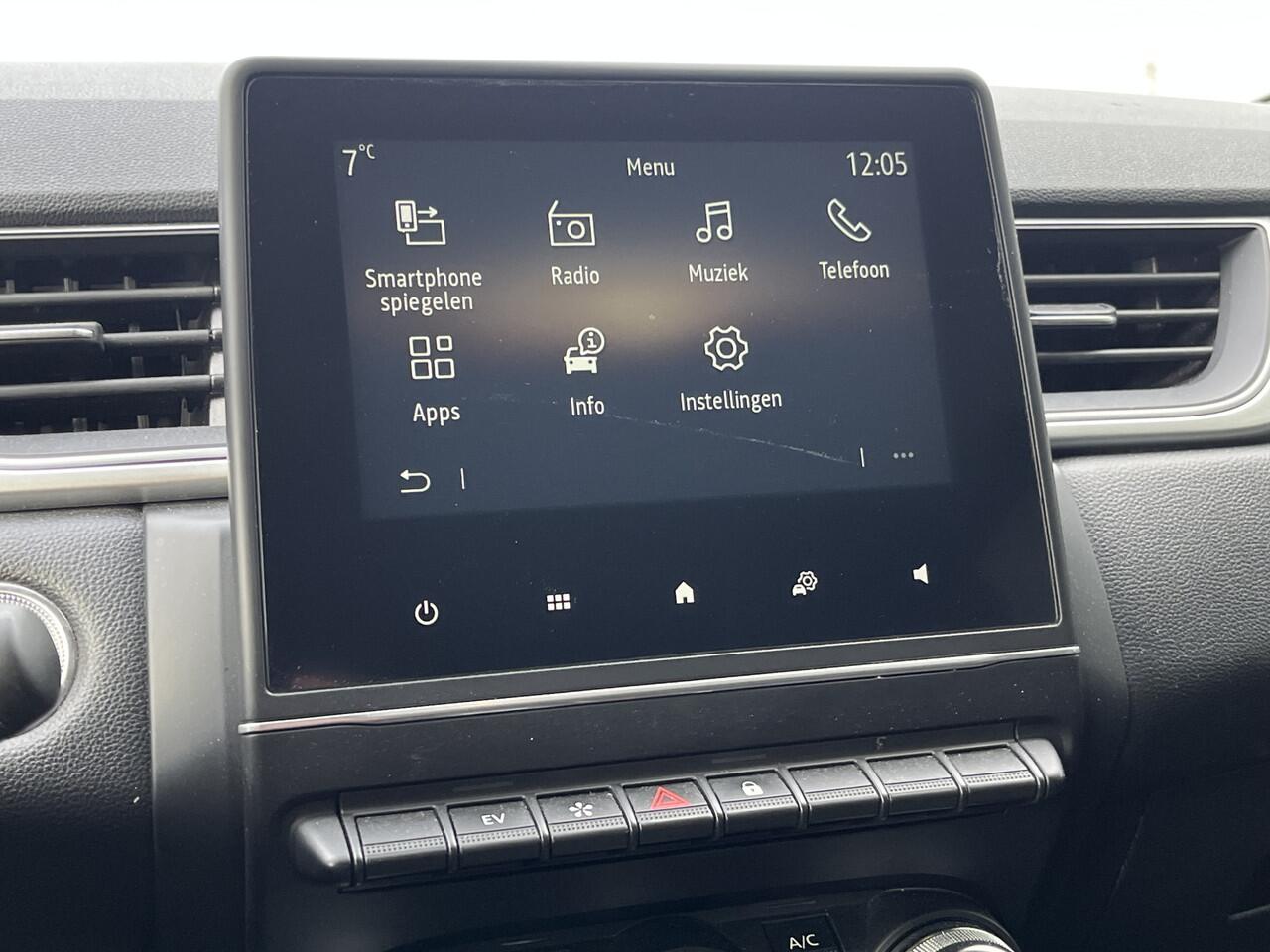 Renault CAPTUR 1.6 E-Tech Hybrid 145 PK Intens / Apple Carplay - Android Auto / Camera / PDC V+A / Keyless / 17'' LMV /