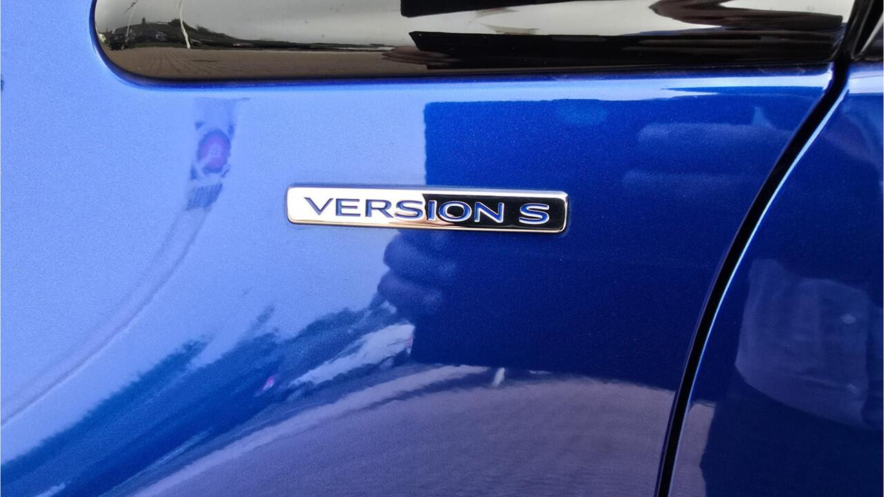 Renault CAPTUR 1.3 TCe Version S *6 Bak*Navigatie R-Link*Achteruitrij Camera*Parkeersensoren*LED*Keyless entry* BOVAG GARANTIE