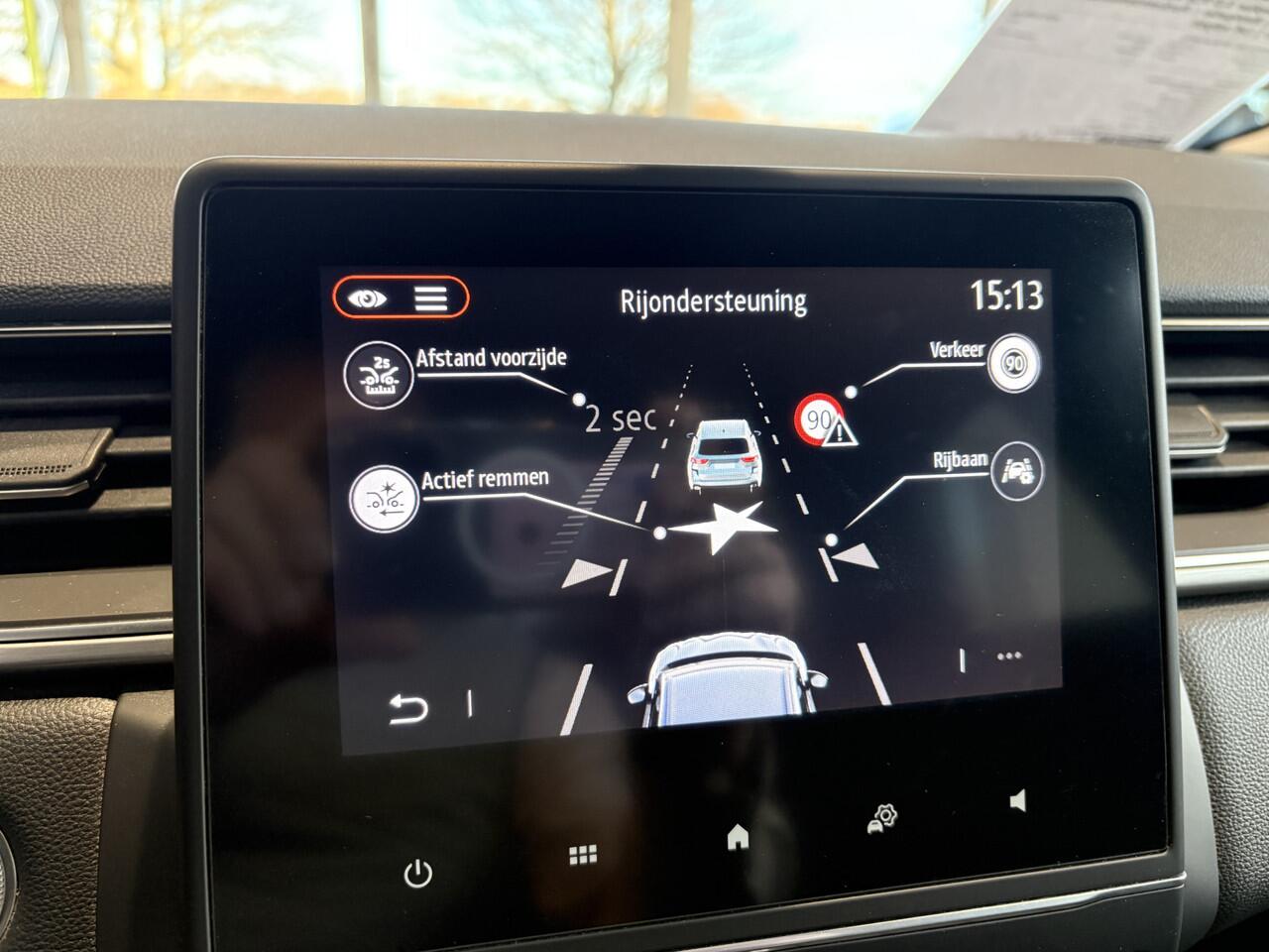 Renault CAPTUR 1.3 TCe 140 Intens Mild Hybrid | Navigatie | Parkeersensoren | Cruise | LM velgen