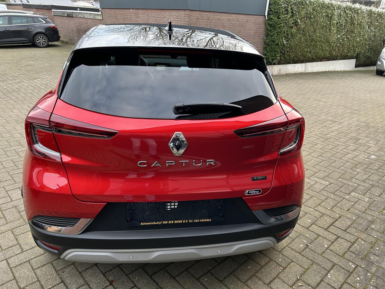 Renault CAPTUR 1.6 E-Tech Hybrid 145 techno