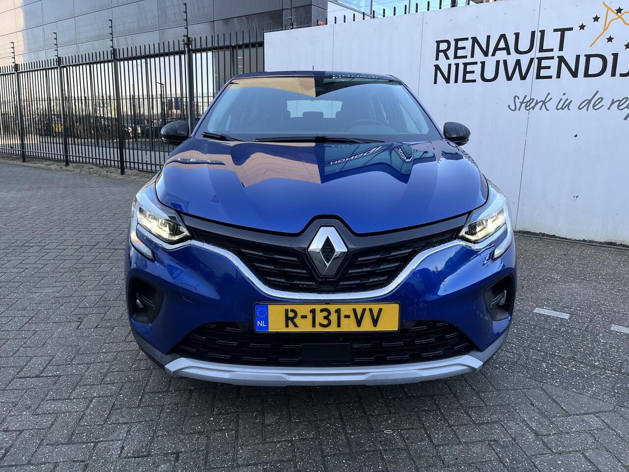 Renault CAPTUR 1.6 E-Tech Plug-in Hybrid 160 Intens / AUTOMAAT / TREKHAAK AFNEEMBAAR / PARKEERSENSOREN / STEOELVERWARMING
