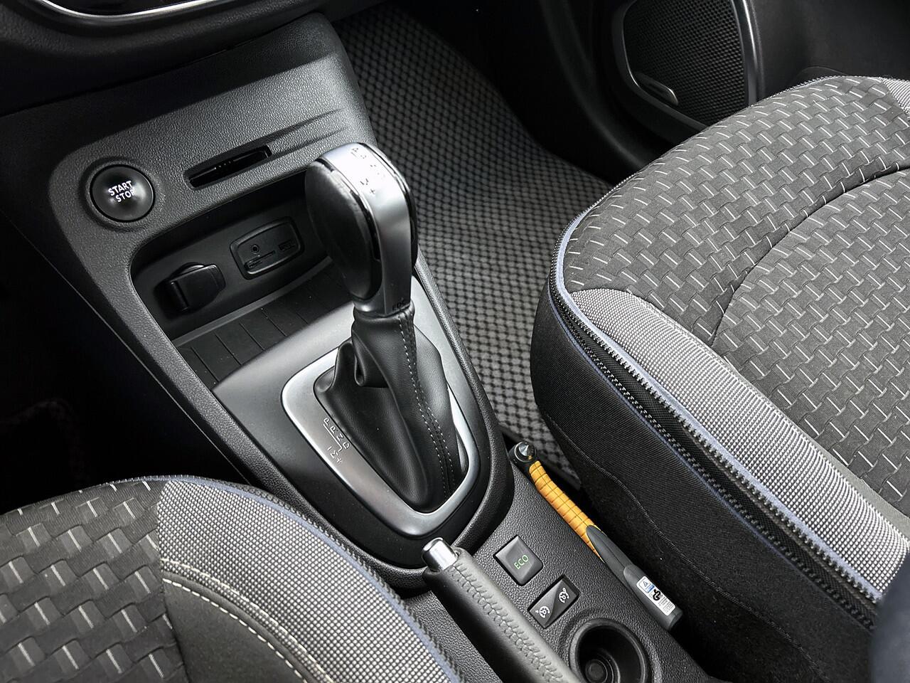 Renault CAPTUR 1.3 TCe Intens / Trekhaak / Bose sound / Camera / Carplay-Android Auto