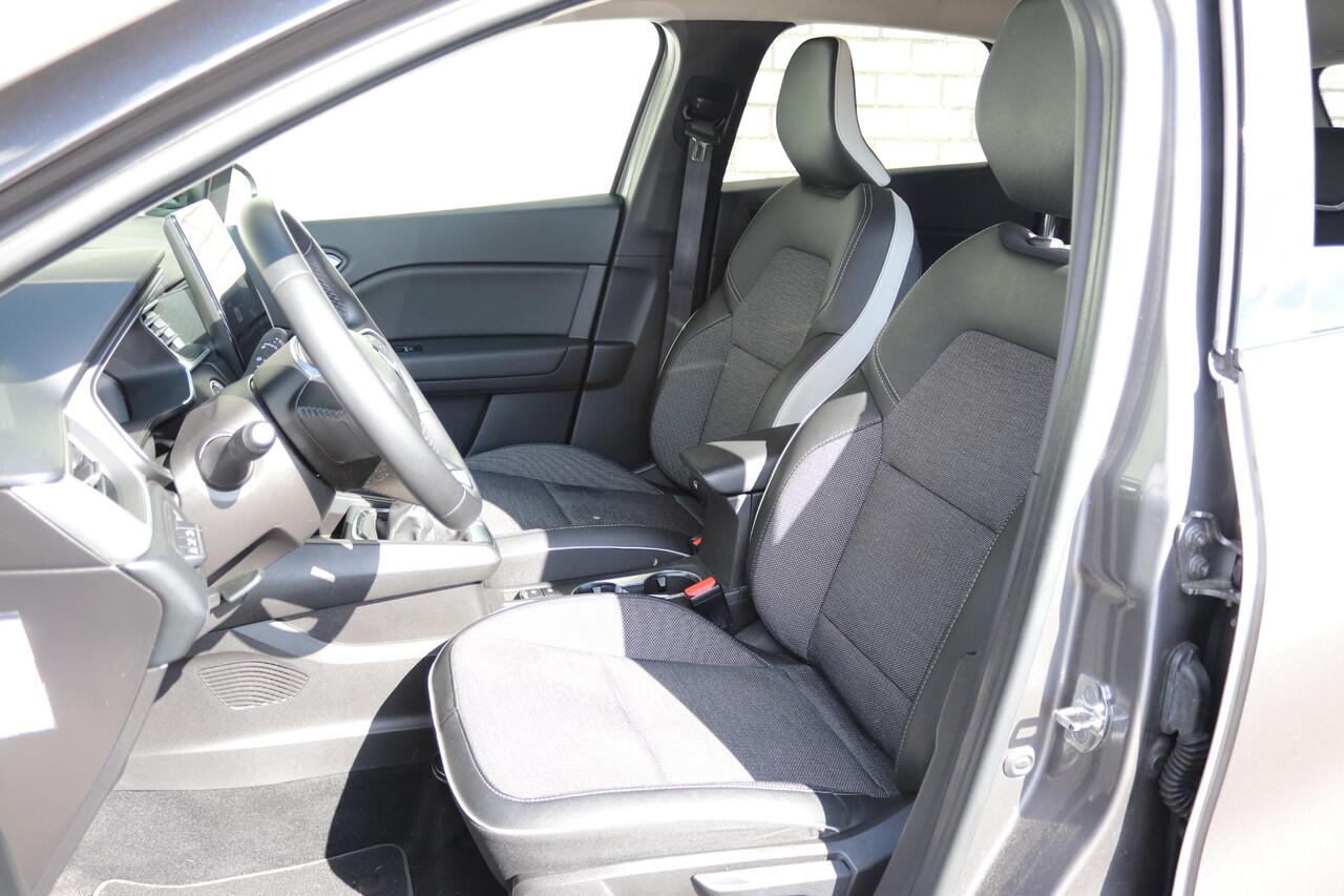 Renault CAPTUR 1.3 TCe 140 Intens | Camera | Navigatie | 18 inch