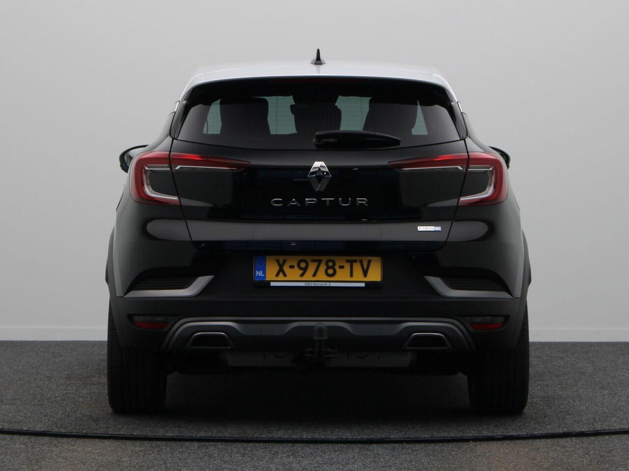 Renault CAPTUR 1.6 E-Tech Plug-in Hybrid 160 R.S. Line | Trekhaak | Elek. bedienbaar Schuif/Kantel dak | Parkeersensoren voor en achter | Achteruitrijcamera |