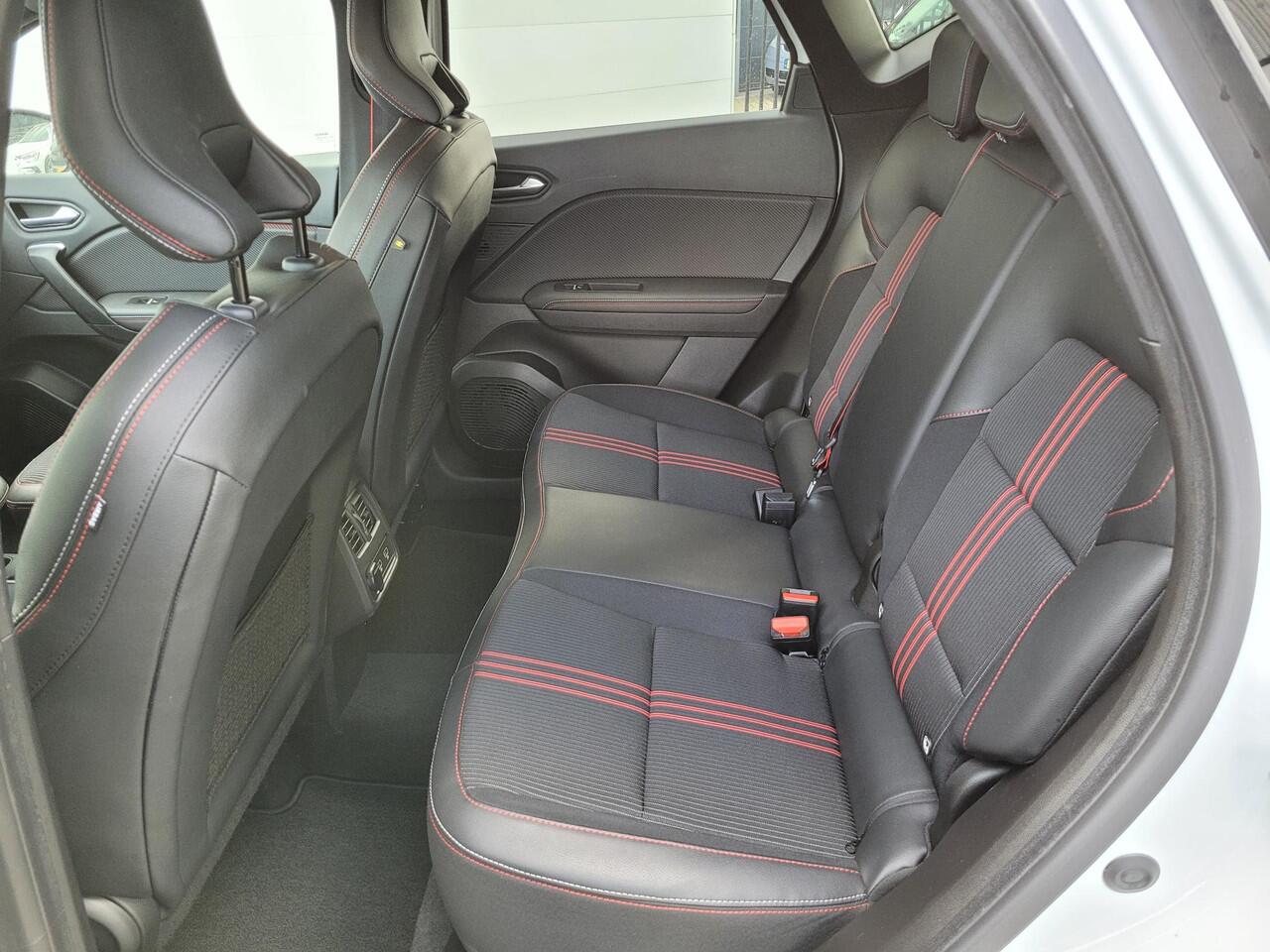 Renault CAPTUR 1.6 E-Tech Plug-in Hybrid 160 R.S. Line | Winter Pack | Bose | Camera | Navigatie