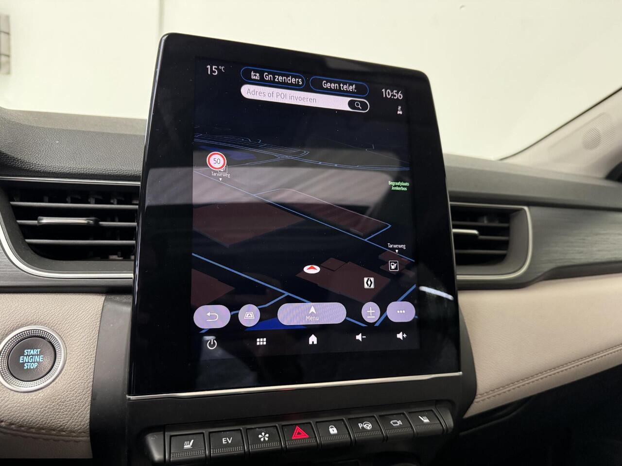 Renault CAPTUR 1.6 E-Tech plug-in hybrid 160 Initiale Paris | Navigatie | 360 Camera | Cruise control adaptief | Panoramadak | Stoel + stuurverwarming |