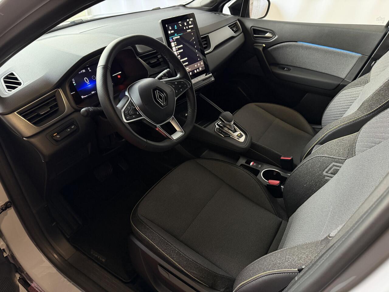 Renault CAPTUR 1.3 160 PK TECHNO BI-TONE CAMERA 18''LMV STOEL/STUUR .VERW PURE VISION LED 10'' R-LINK NAVI EDC-automaat (Efficiënt Dual Clutch) 7 Versnellingen 1200KG Trekgewicht