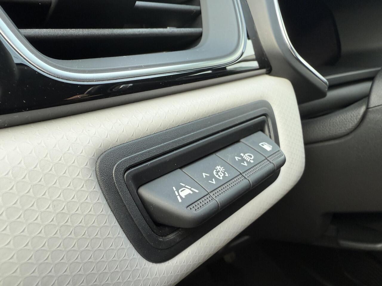 Renault CAPTUR 1.6 E-Tech Plug-in Hybrid 160 Edition One | Afneembare Trekhaak | Bose |