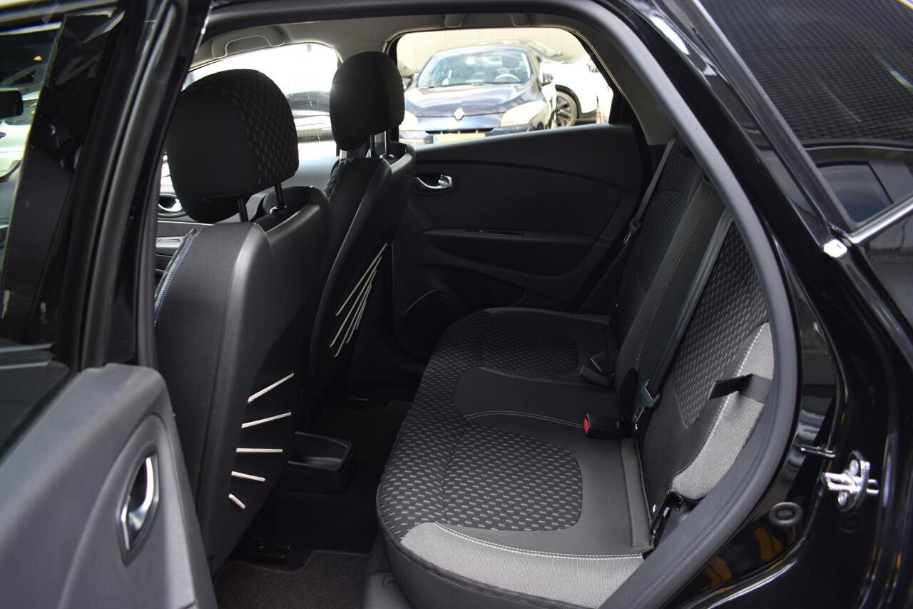 Renault CAPTUR TCe 150 EDC Intens | AUTOMAAT | CAMERA | NAVI | CRUISE CONTROL | CLIMATE CONTROL | PDC | LMV