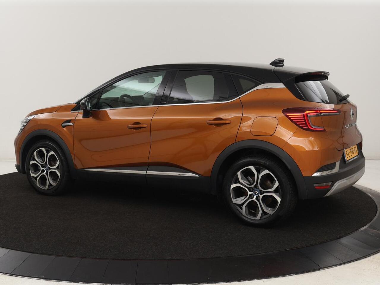 Renault CAPTUR 1.6 E-Tech full hybrid 145 evolution | Camera | Carplay | keyless | Full LED | Cruise control | Navigatie | LMV 18 inch | PHEV | Plug in