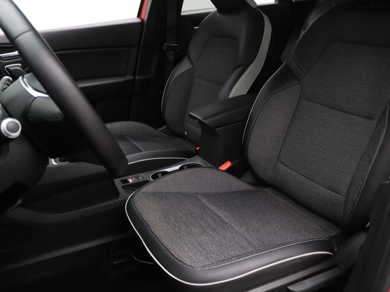 Renault CAPTUR 100pk TCe Intens Cruise | Climate | Navi | Parkeersens. achter