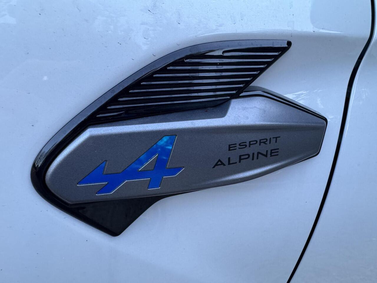 Renault CAPTUR 1.6 E-Tech 145 esprit Alpine+Pack Light&Sound!!