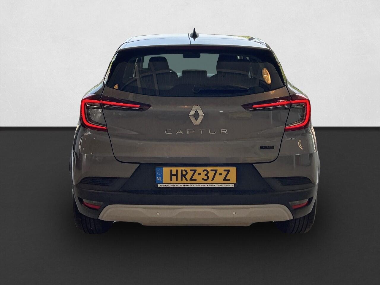 Renault CAPTUR 1.6 E-Tech Plug-in Hybrid 160 Intens NAVI / STOELVERWARMING / FABRIEKSGARANTIE TOT 01.2028