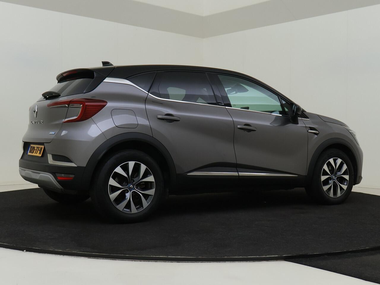 Renault CAPTUR 1.6 E-Tech Plug-in Hybrid 160 Intens | LED Koplampen | Cruise Controle | Full Navigatie | Apple carplay / Android auto |