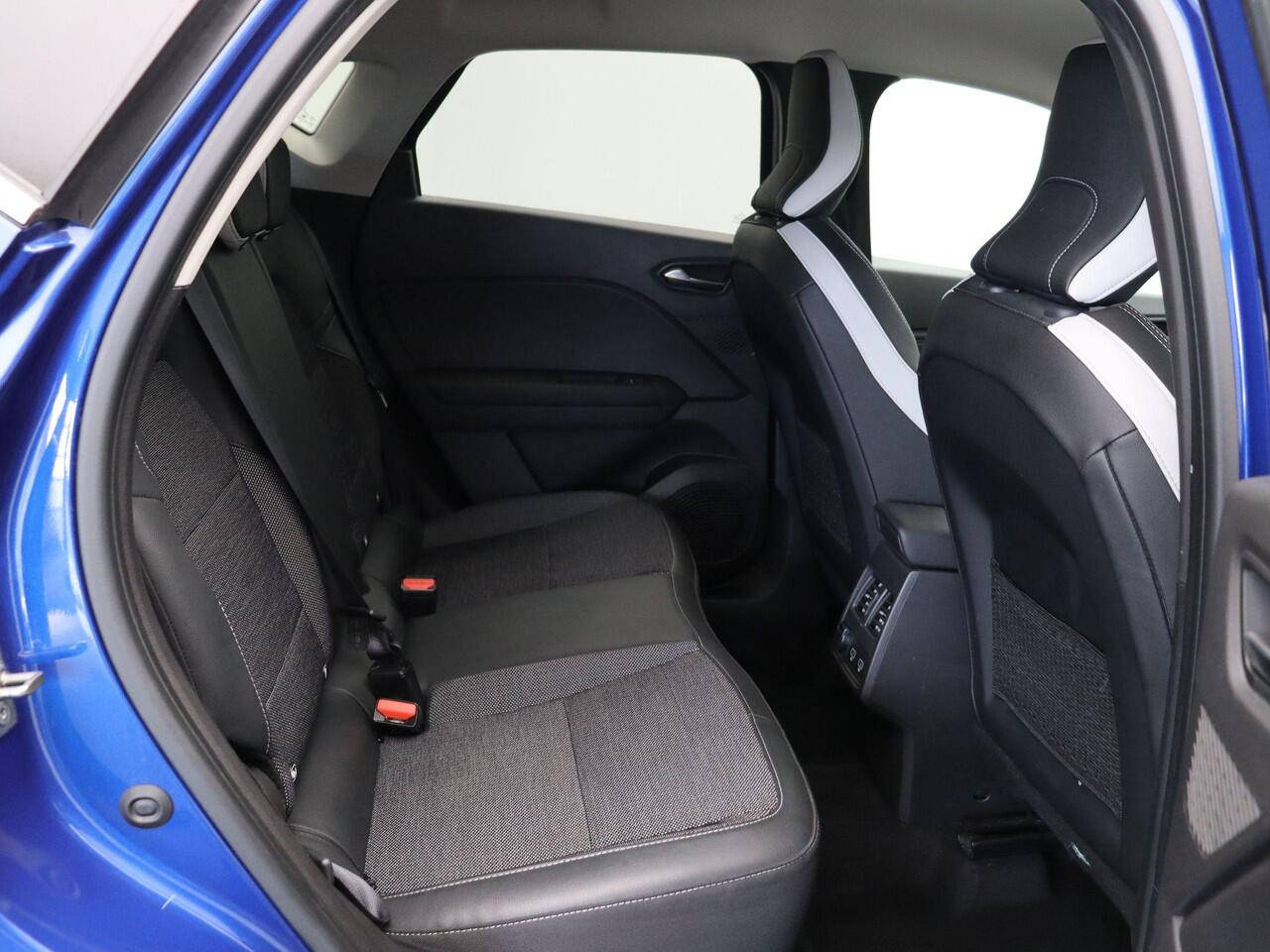 Renault CAPTUR TCe 90pk Techno | Parkeersensoren voor/achter | Achteruitrijcamera | Navigatie |