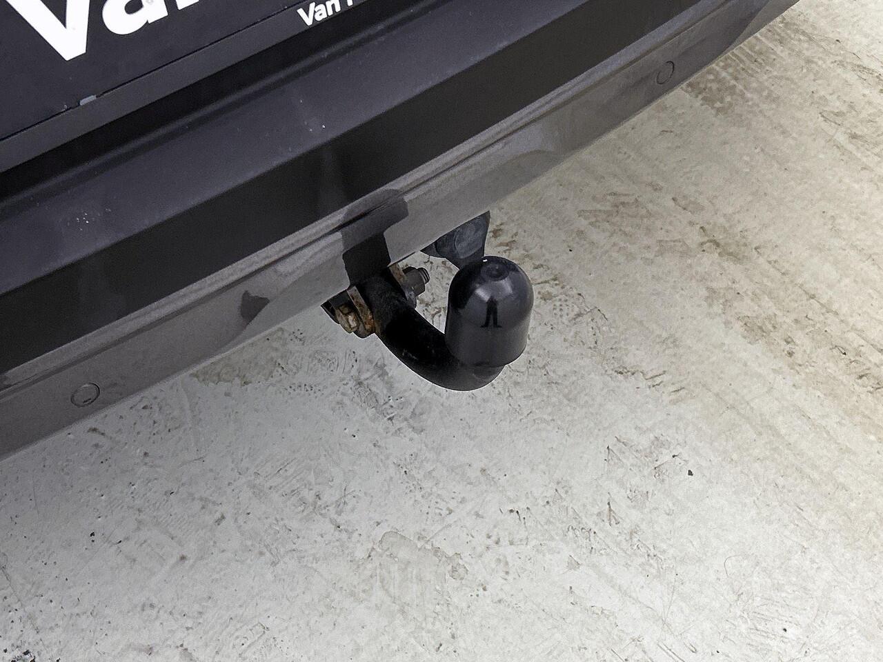 Renault CAPTUR 1.6 E-Tech Plug-in Hybrid Initiale Paris 160PK | Automaat | Trekhaak | Navigatie | Volleder Interieur | Stoelverwarming | Apple CarPlay & Android Auto