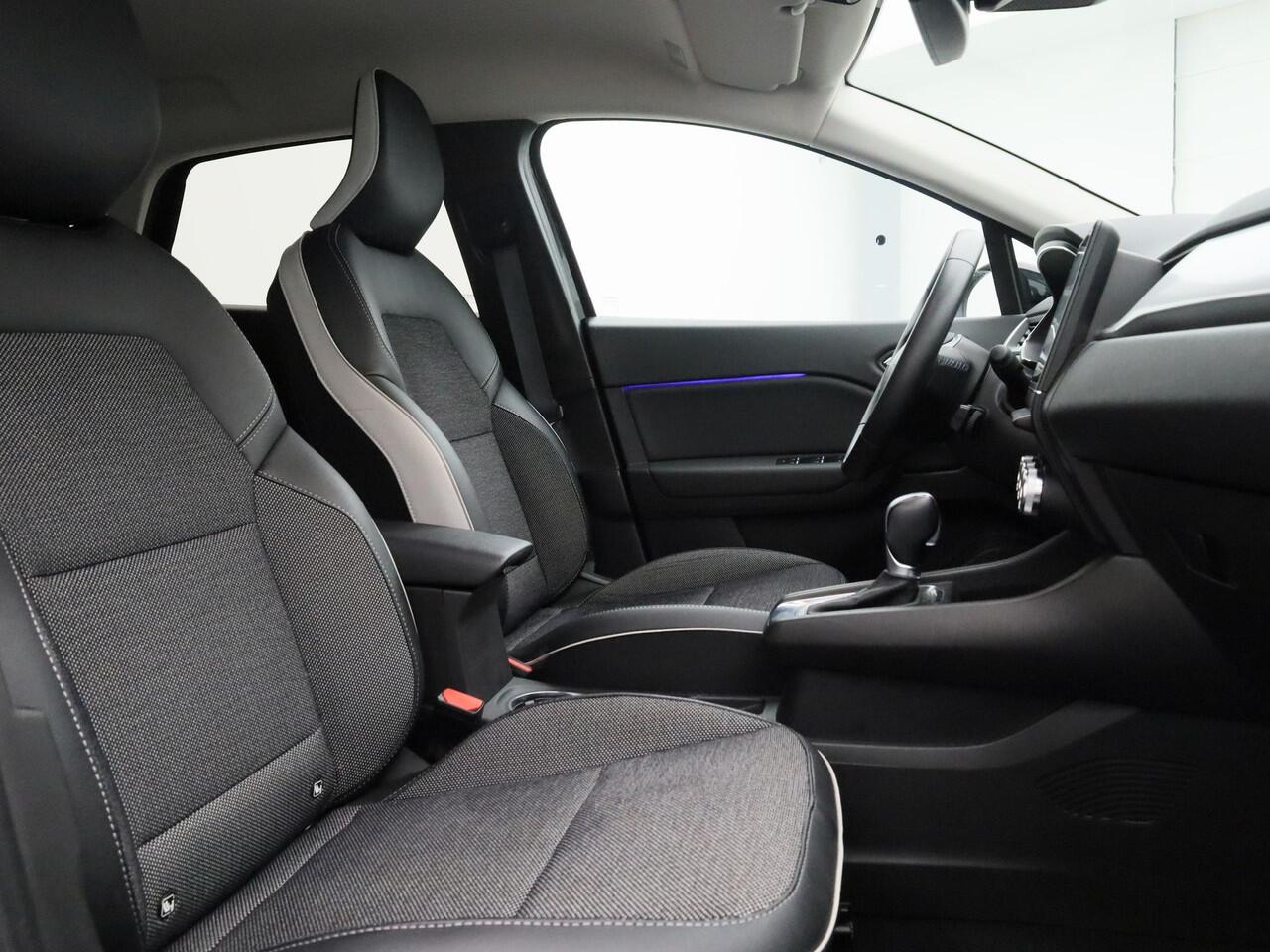 Renault CAPTUR 1.6 E-Tech Plug-in Hybrid 160 Intens | CAMERA | KEYLESS