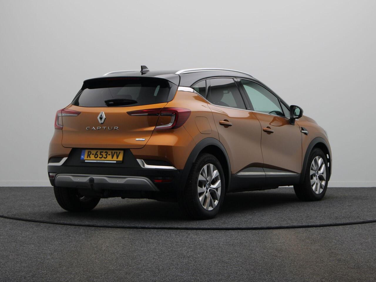 Renault CAPTUR 160pk E-Tech Phev Intens | Dealer Onderhouden | 1e Eigenaar! | Trekhaak | 85% accu score | Digitale Cockpit |