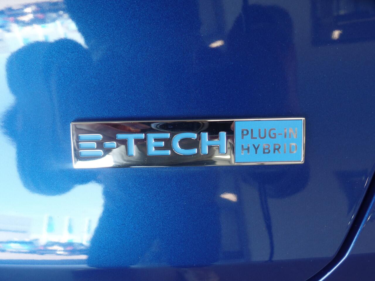 Renault CAPTUR 1.6 E-Tech Plug-in Hybrid 160 Intens 160pk, Navi, Achteruitrijcam, Cruise contr, Deels leder, Clima, Pdc V/A, Lm velgen 17'', Nederlandse auto, Ex eerste eigenaar!! Bovag afleverpakket 695,-