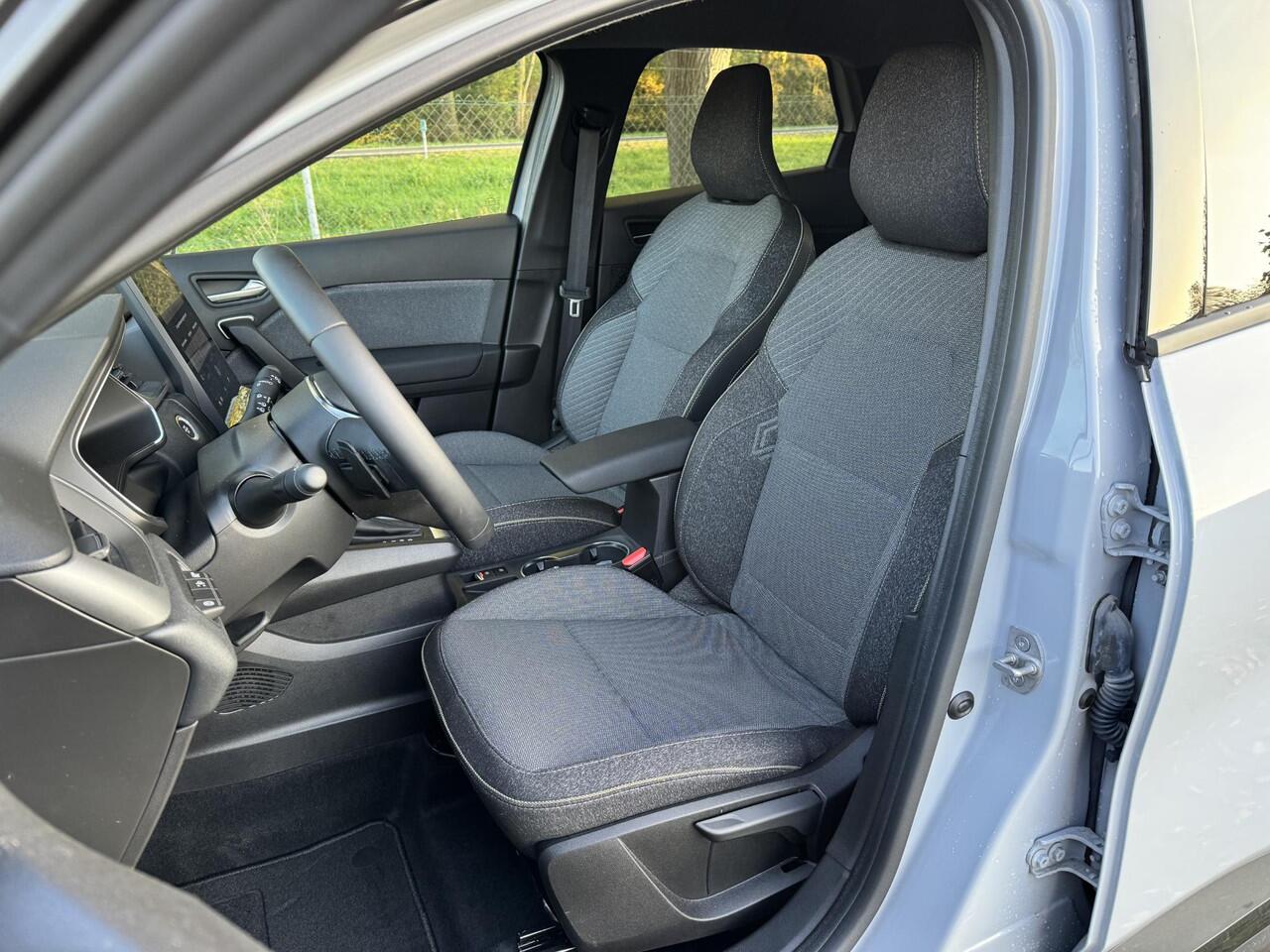 Renault CAPTUR 1.3 mild hybrid 160 EDC techno AUTOMAAT | NIEUW MODEL | GRIS RAFALE | CAMERA | CLIMA | CRUISE |