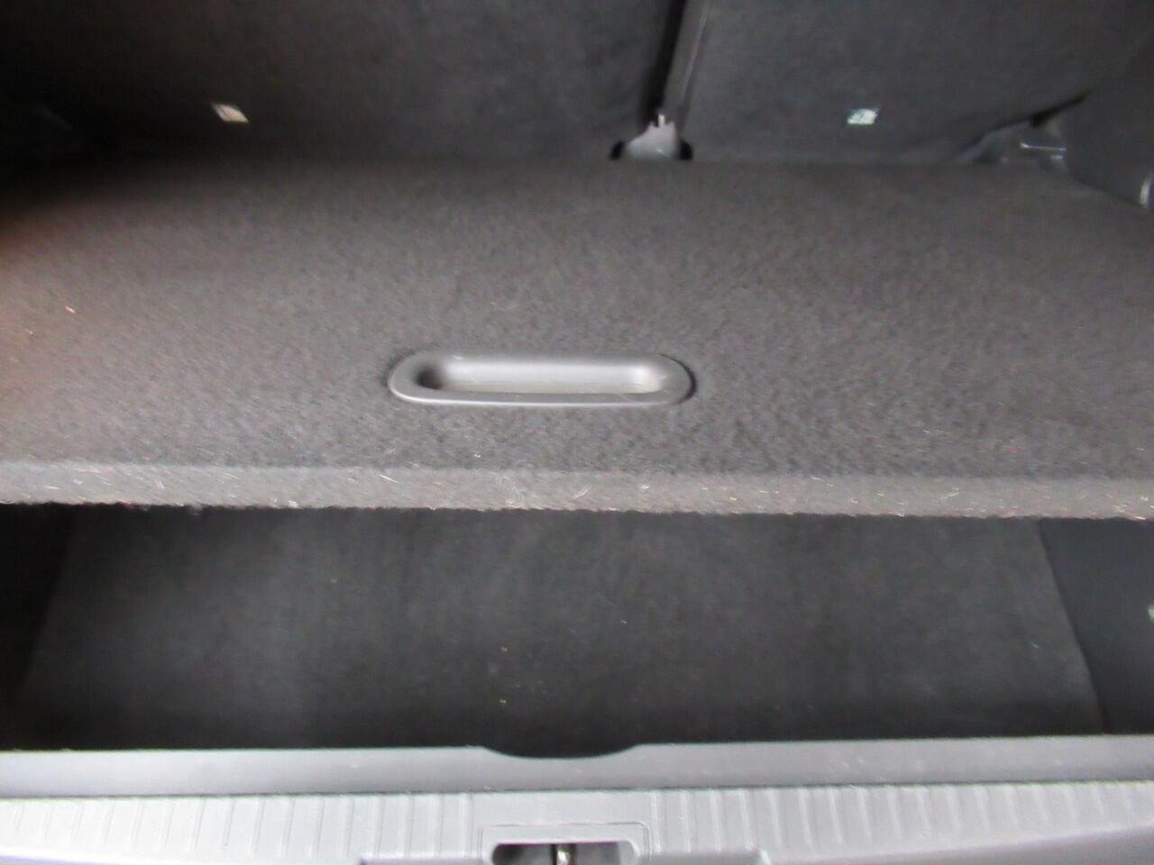 Renault CAPTUR 0.9 TCe Limited | 1e Eigenaar! | Airco | Hoge instap | Cruise Control | Inc. BOVAG-Garantie |