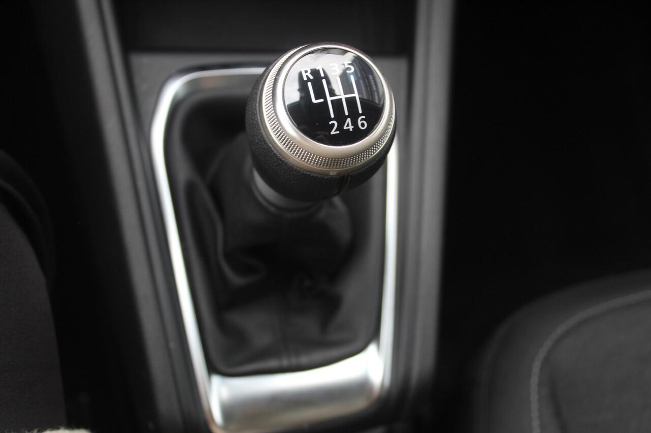 Renault CAPTUR 1.0 TCe 90 Evolution All weather banden l Keyless l LED l Parkeercamera achter l Parkeersensoren voor en achter l Apple carplay / Android auto