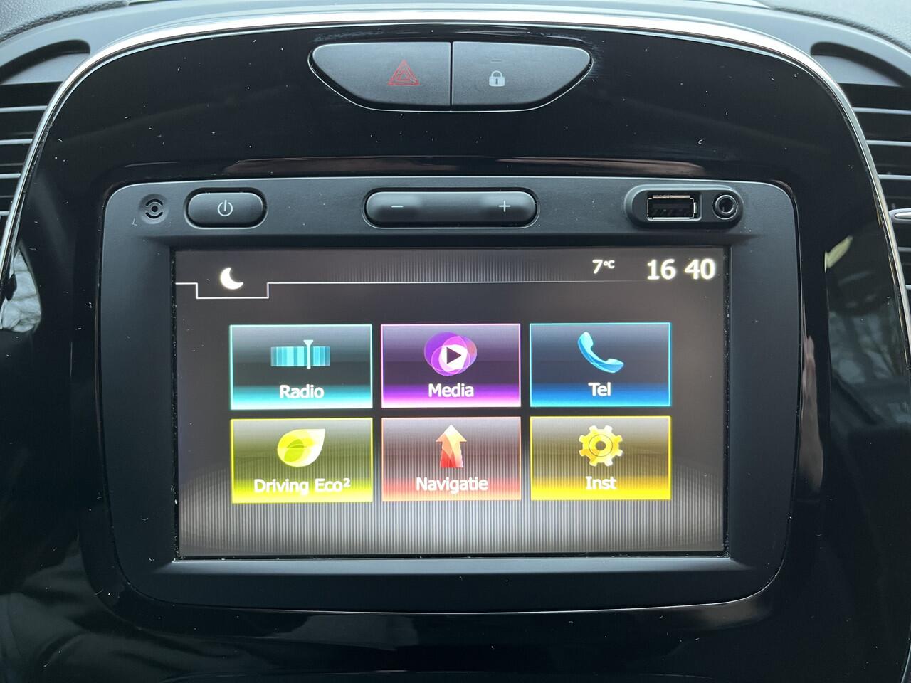 Renault CAPTUR 0.9 TCe Limited | CRUISE CONTROL | CARPLAY | PDC ACHTER | NAVIGATIE