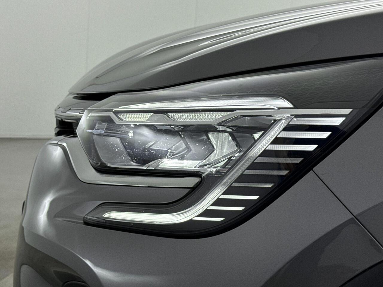 Renault CAPTUR 1.0 TCe Intens 90PK | Achteruitrijcamera | Parkeersensoren | Navigatie | Apple Carplay/Android Auto | Climate Control