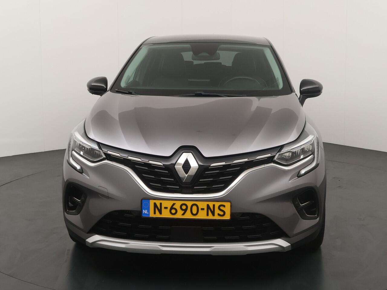 Renault CAPTUR 90PK TCe Intens | Half leder | Nav | Trekhaak | Camera | Hoge zit | Two tone |
