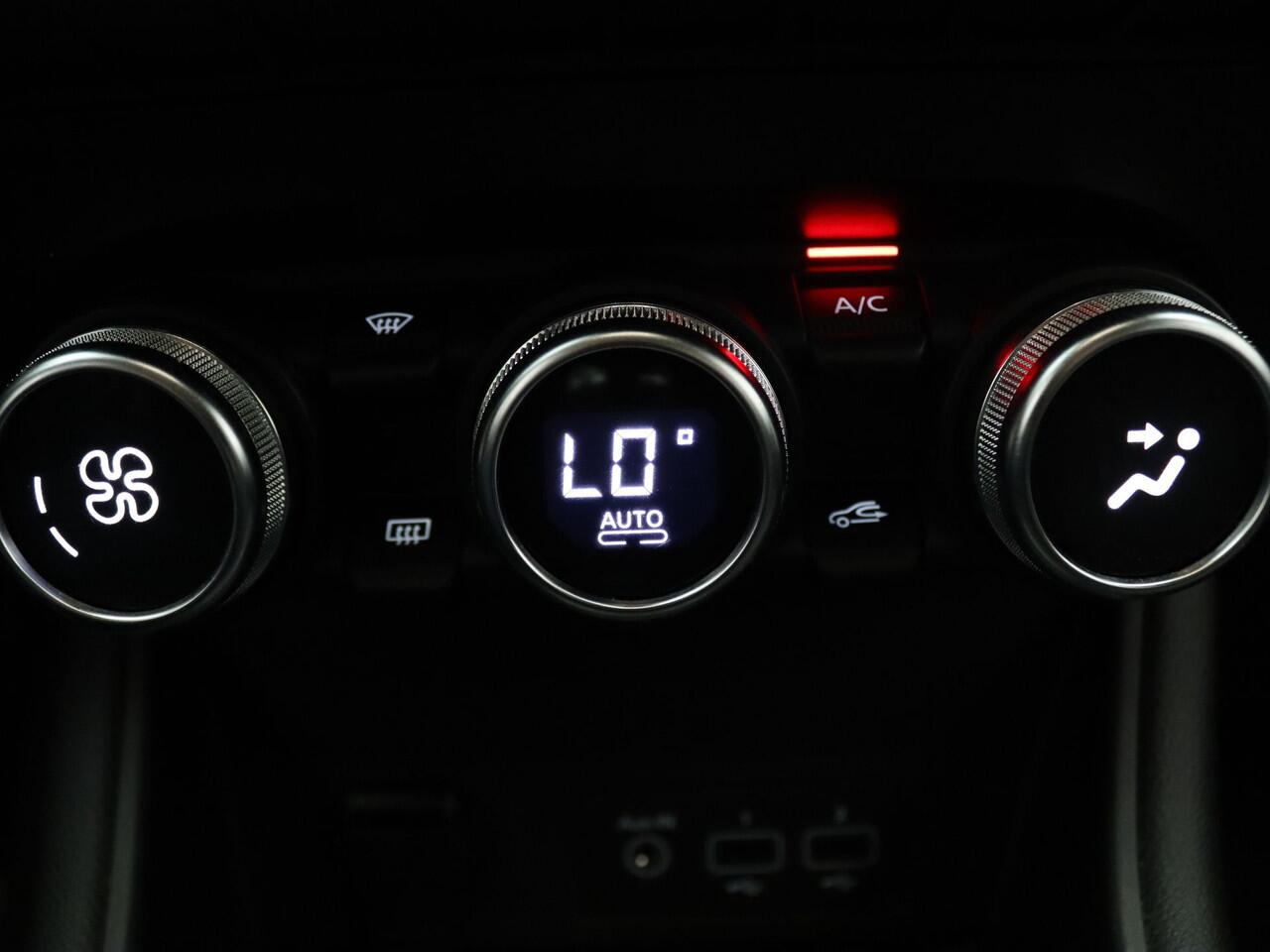 Renault CAPTUR 100pk TCe Intens BOSE | Camera | Cruise | Navi | Parkeersens. v+a