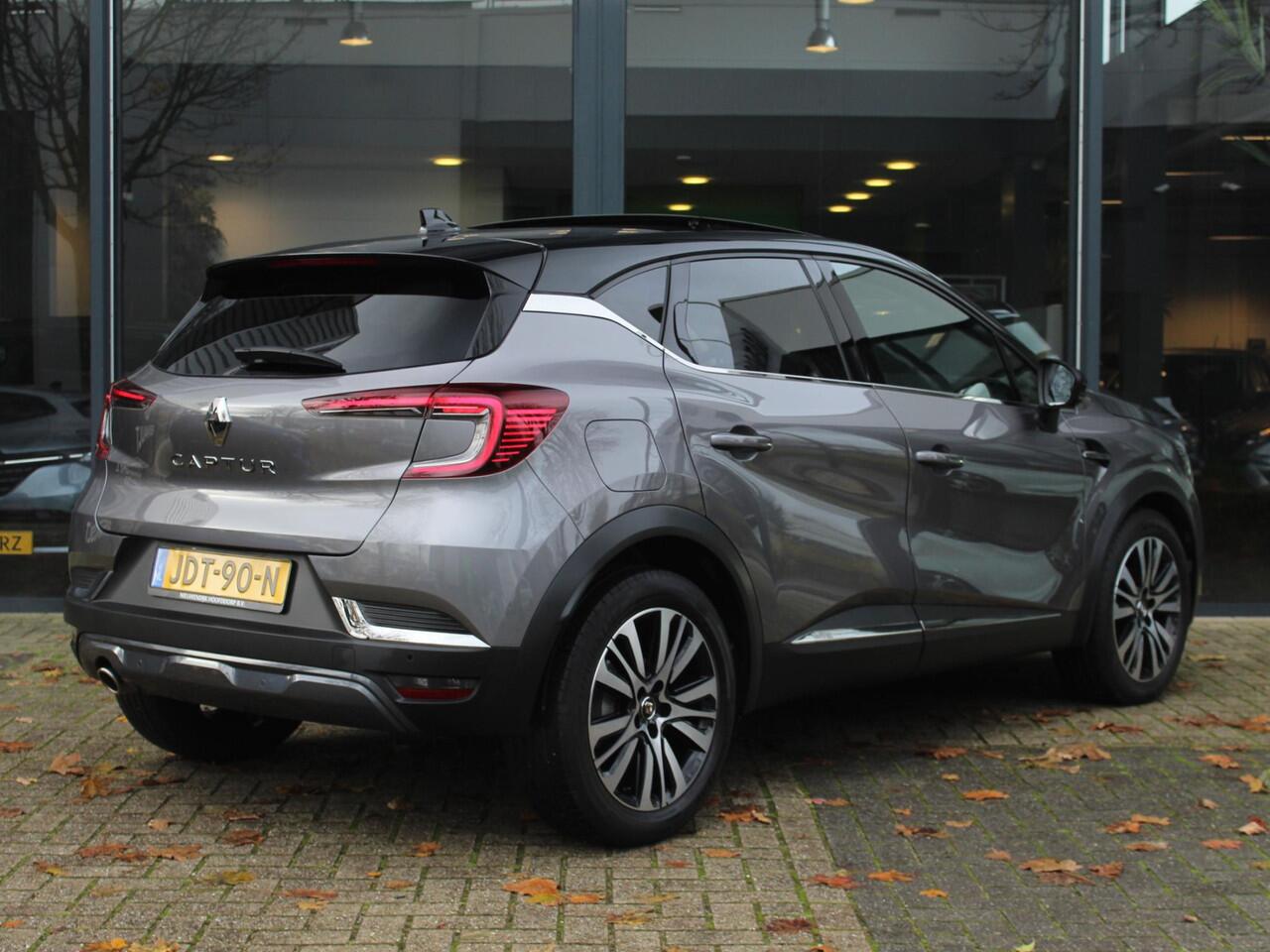 Renault CAPTUR 1.3 TCe 140 Initiale Paris AUTOMAAT / PANO / BOSE / LEDER / 10,25'' DASH / 9,3'' NAVI / ADAPT. CRUISE / CAMERA / CLIMATE / STOELV. / STUURV. / VOORRUITV. / KEYLESS / 18'' LMV