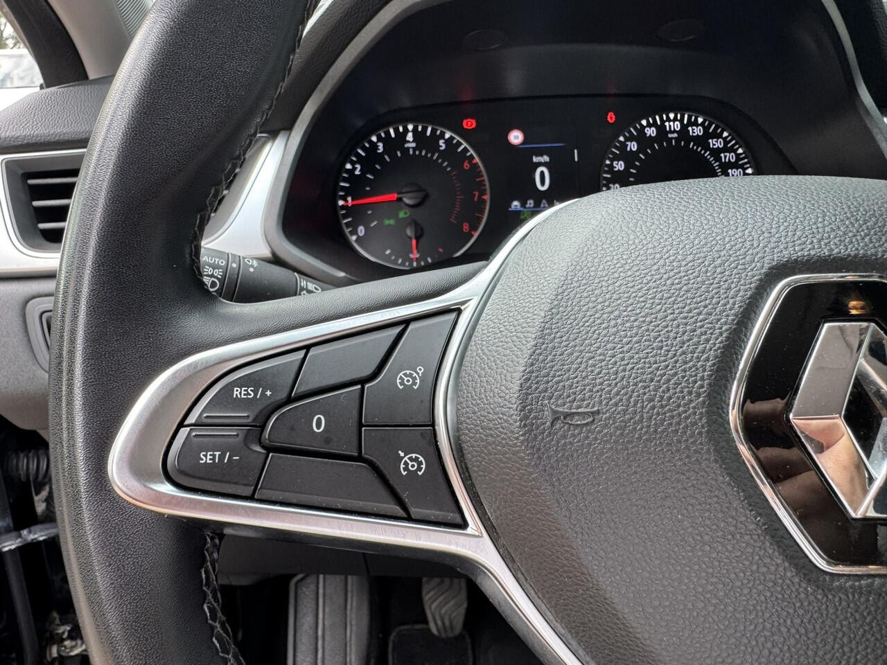 Renault CAPTUR 1.0 TCe 100 *Navi*ECC*Trekhaak*Stoelverwarming*