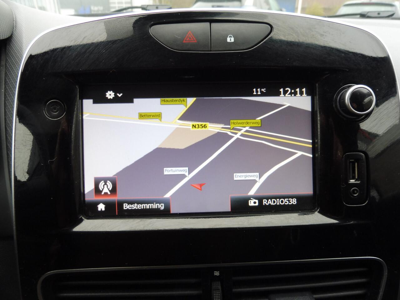 Renault CLIO Estate 0.9 TCe Limited 1e eig | Trekhaak | PDC | Navi | Cruise | LMV16"| NL auto