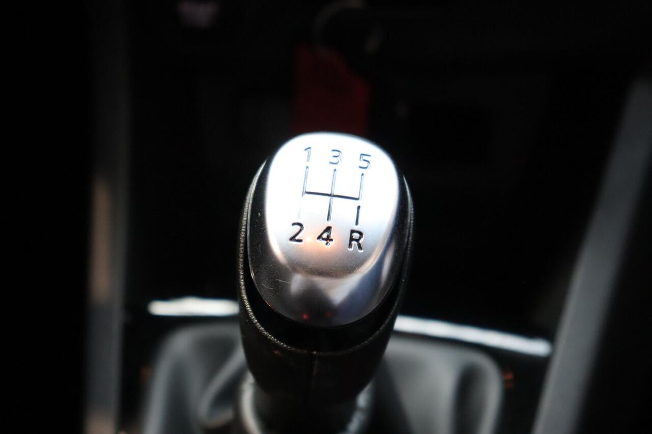 Renault CLIO Estate TCe 90pk Limited