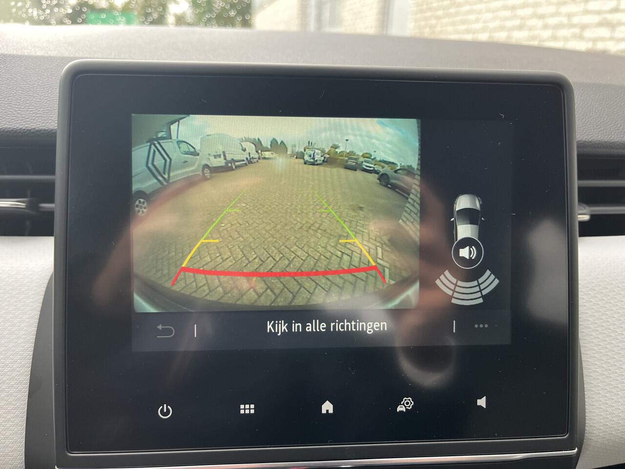 Renault CLIO 1.0 TCe 90 Techno | navigatie | climate controle | achteruitrijcamera | lichtmetalen velgen | incl. Bovag rijklaarpakket met 12 maanden garantie |