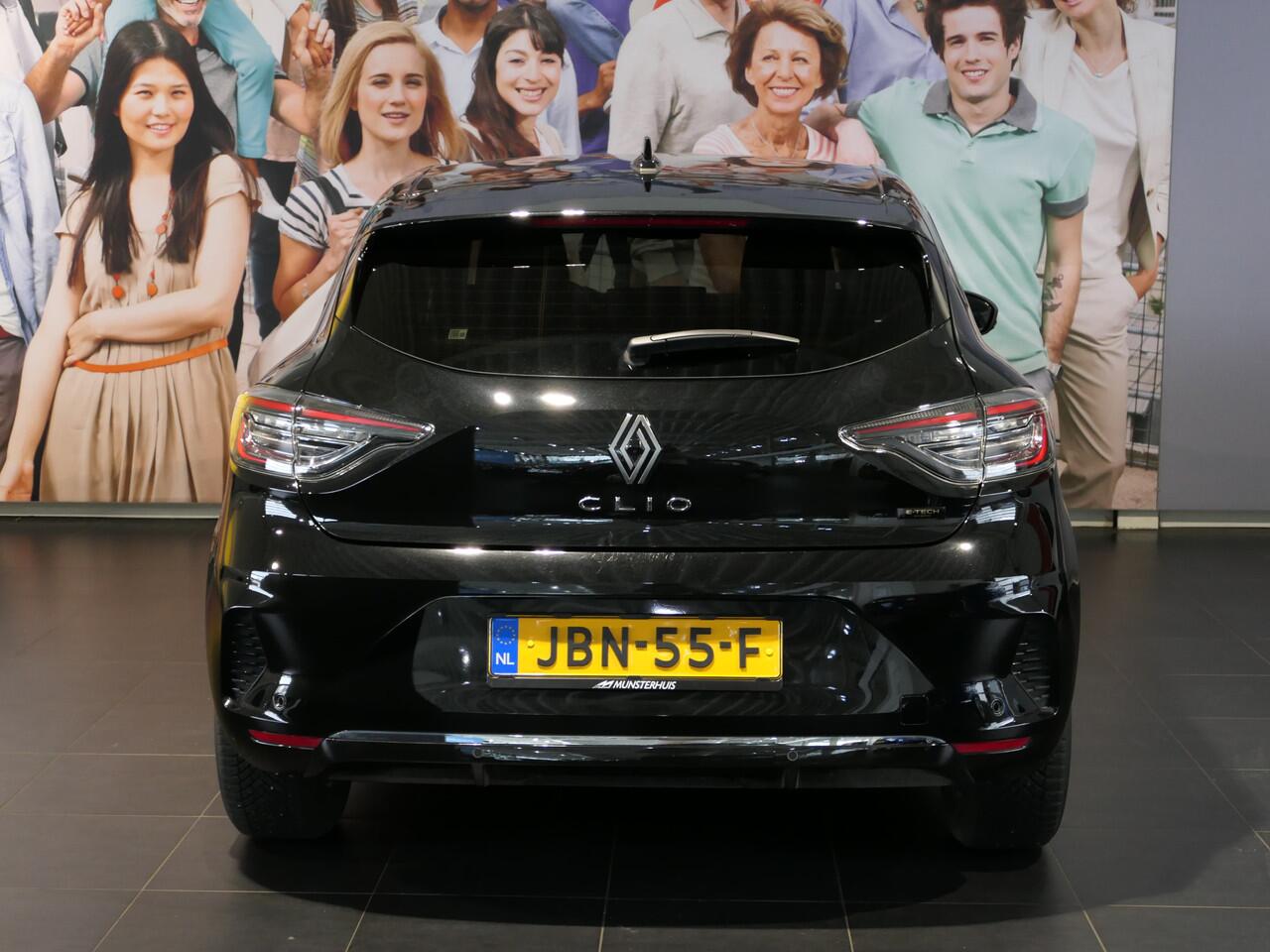 Renault CLIO 1.6 E-Tech Full Hybrid 145 techno - Occasion Lease vanaf ¤419 p/m - Draadloze telefoonlader - Groot scherm - Stoel en stuurverwarming