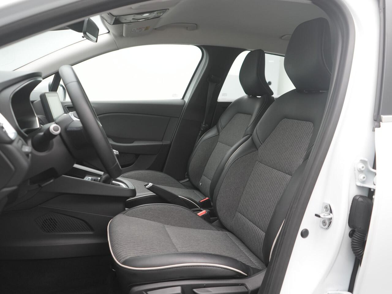 Renault CLIO TCe 100 Intens - RIJKLAARPRIJS - Climate Control - Cruise Control - Lichtmetalen velgen