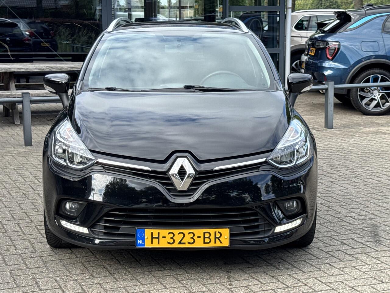 Renault CLIO Estate 0.9 TCe Limited Navigatie/Trekhaak/Dab/Cruise/PDC/Getint glas