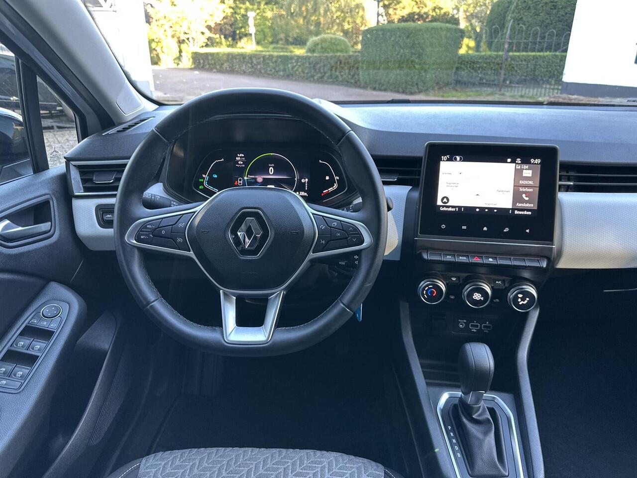 Renault CLIO V 1.6 E-Tech Hybrid 145 Evolution | Camera achter | Navigatiesysteem | volledig hybride aandrijving | 145 pk! | Lage kilometerstand |