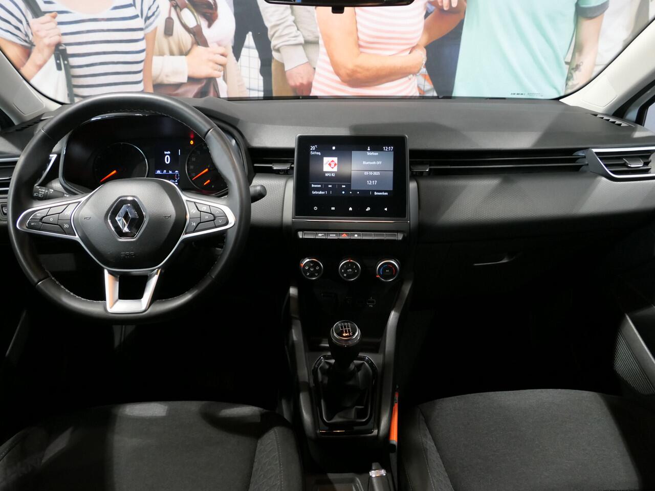 Renault CLIO 1.0 TCe 90 Equilibre - Occasion Lease vanaf ¤349 p/m - Sensor achter - All Season - Apple/Android Auto