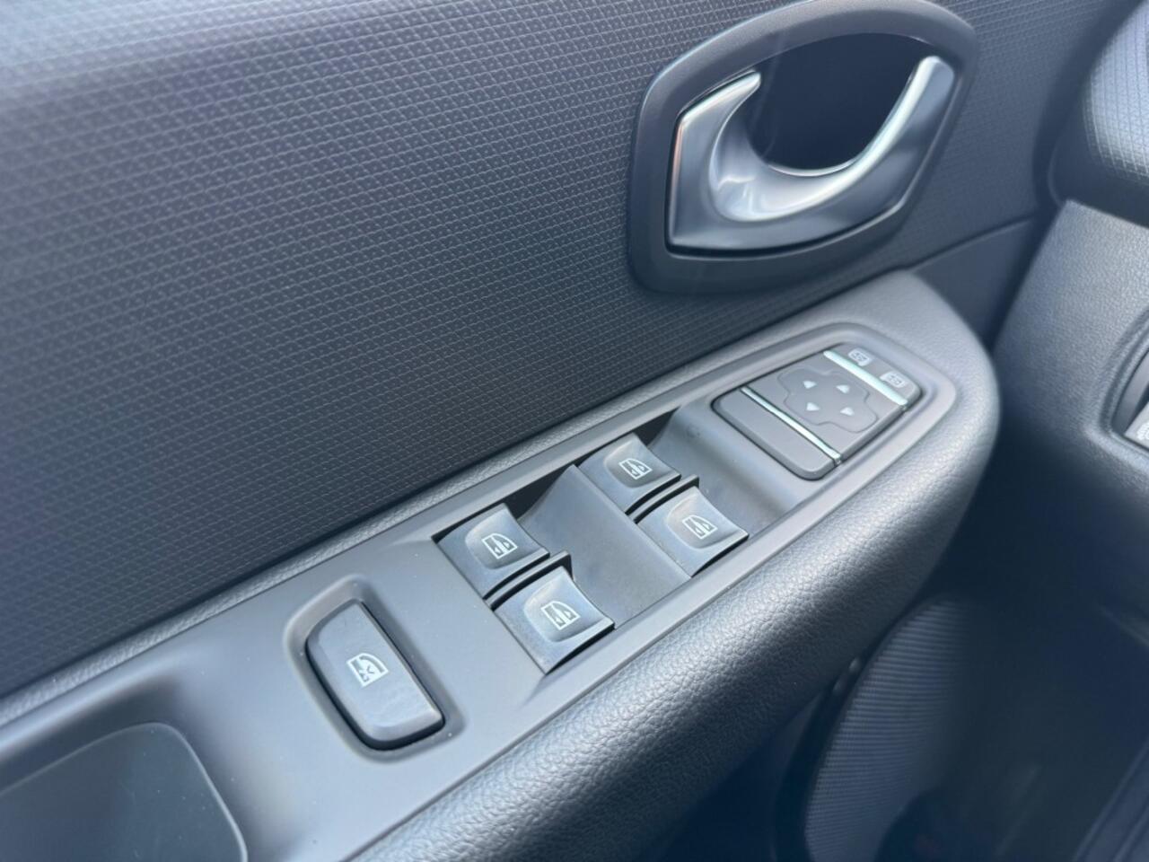 Renault CLIO Estate TCe 90 Limited