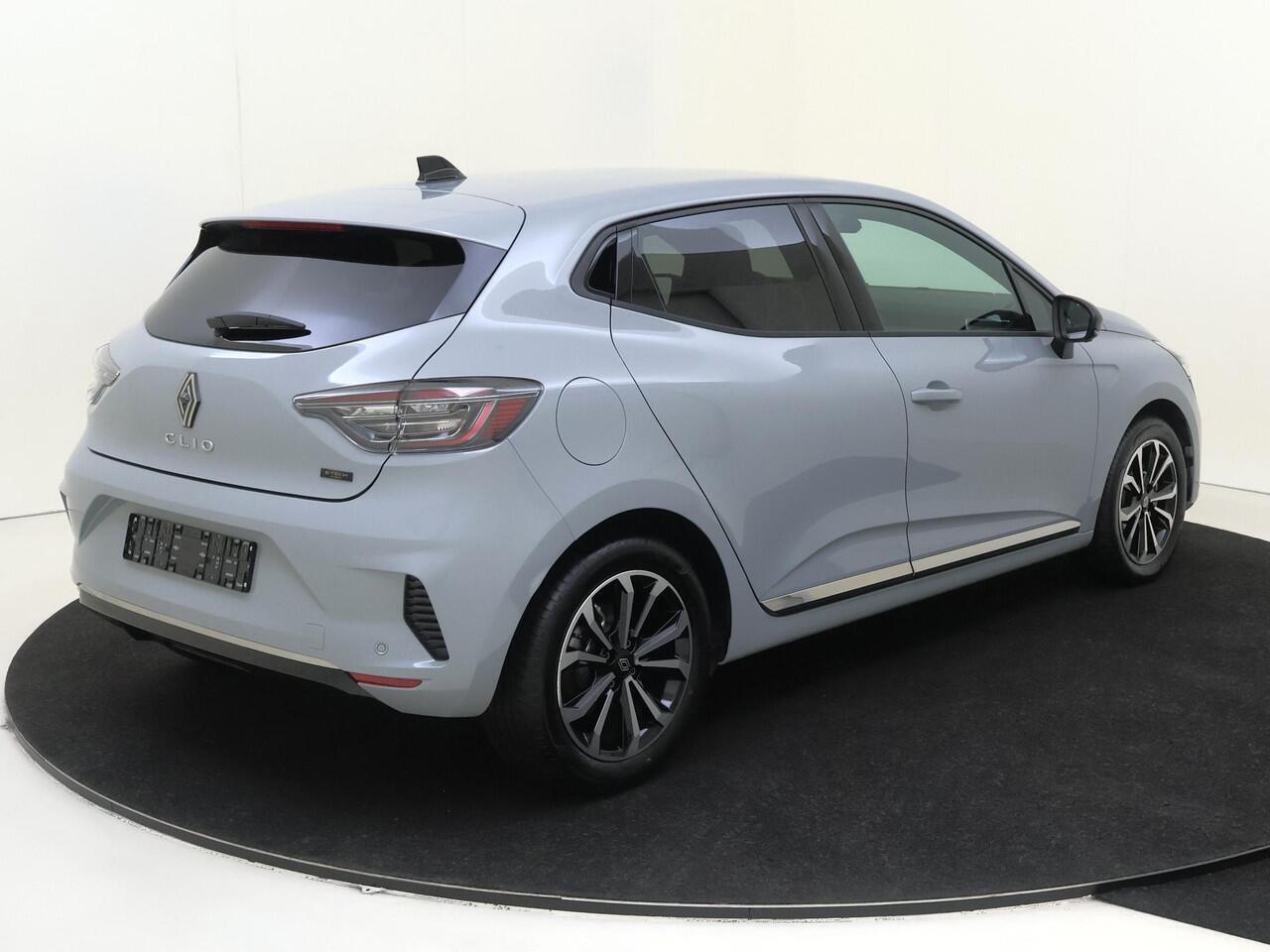 Renault CLIO 1.6 E-Tech Full Hybrid 145 techno AUTOMAAT | Navigatie | Parkeersensoren | 360 Camera |