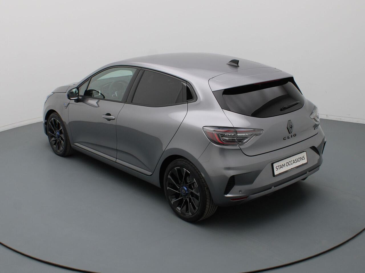 Renault CLIO E-Tech Full Hybrid 145 esprit Alpine 360° Camera | Adapt. cruise | Bose | Navi | Stoel-/stuurverwarming