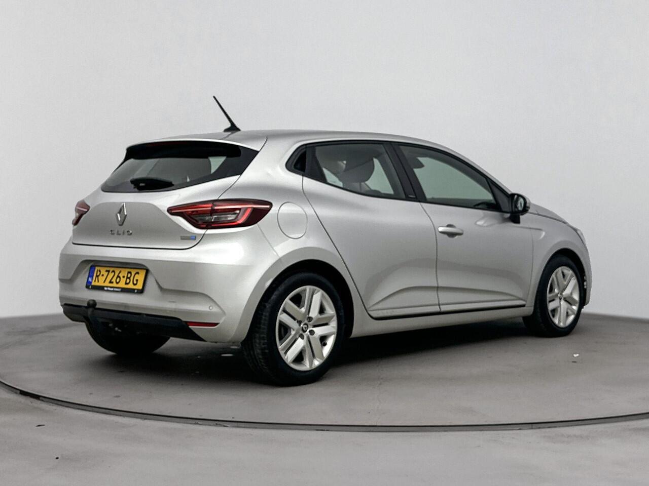 Renault CLIO 1.6 E-Tech Hybrid 140 Zen | Apple Carplay & Android Auto | Trekhaak | Airco | Parkeersensoren achter | Cruise Control | LED Koplampen